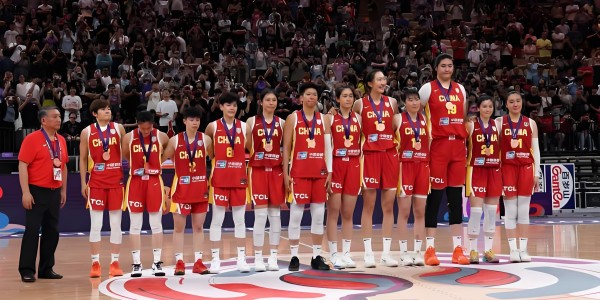 银河娱乐城登录入口-中国女篮3人离队，或缺席封闭集训，宫鲁鸣计划落空，何去何从？