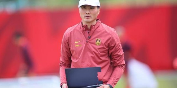 银河娱乐城官方网站-国足不败战绩结束迪拜拉练，国脚连夜回国投入俱乐部备战